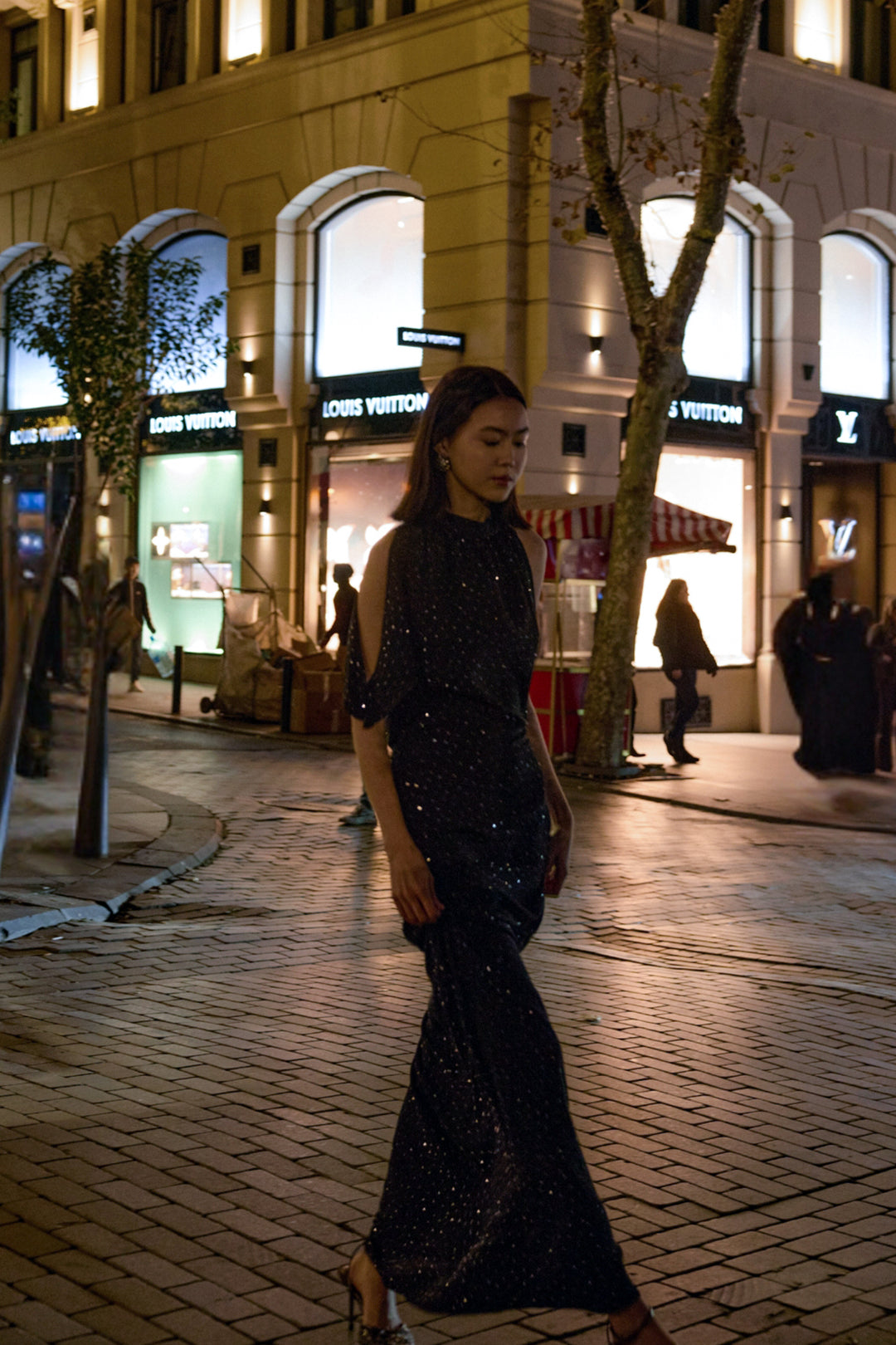 DIVINA Taş İşlemeli Sırt Detaylı Elbise