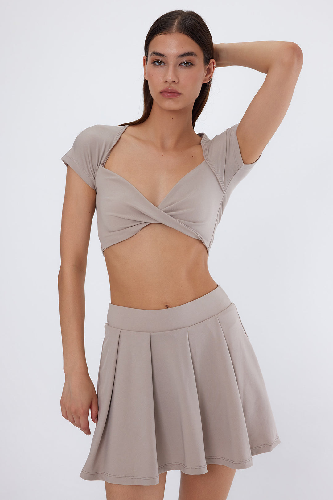 LEDA Bej Pileli Şort Etek