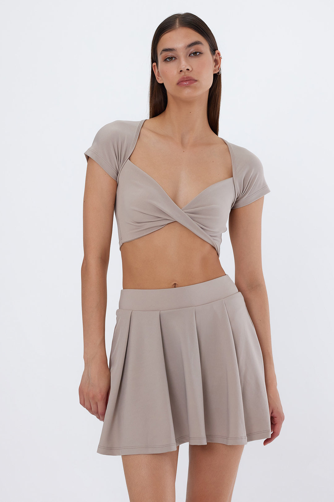 LEDA Bej Pileli Şort Etek