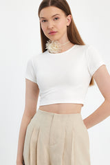 LILY Beyaz Crop T-shirt