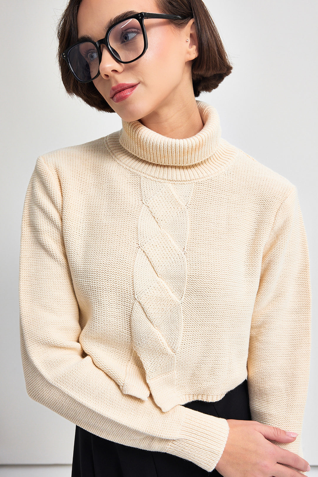 DALIA Boğazlı Krem Crop Örgü Kazak