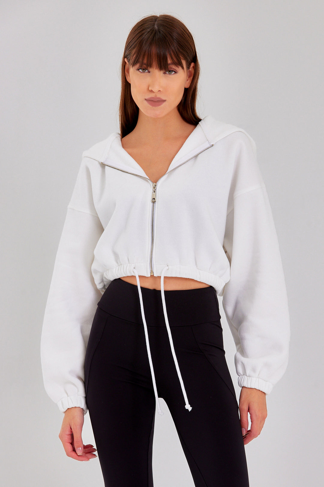 NOVA Beyaz Büzgülü Crop Sweatshirt
