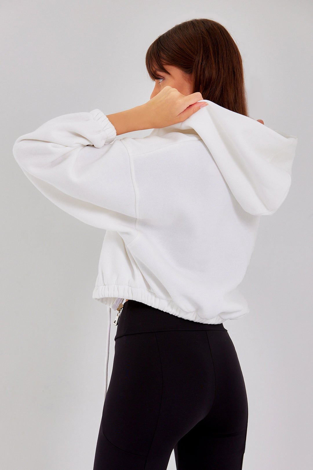 NOVA Beyaz Büzgülü Crop Sweatshirt