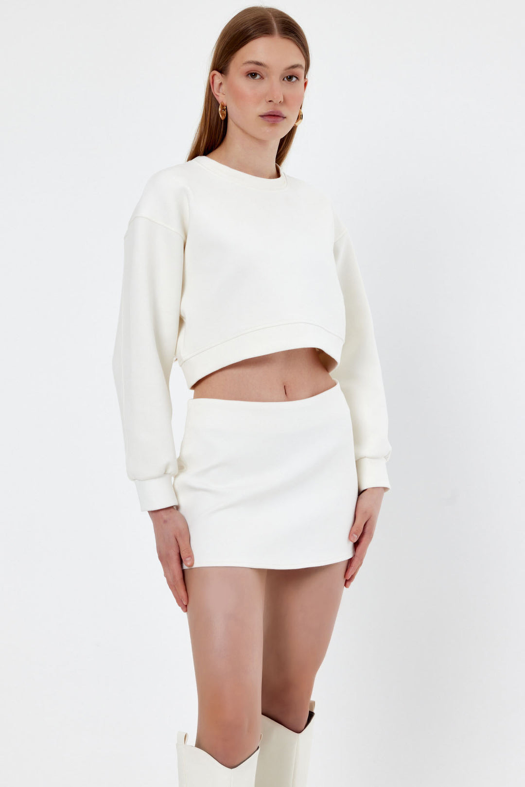 KARA Krem Crop Sweatshirt