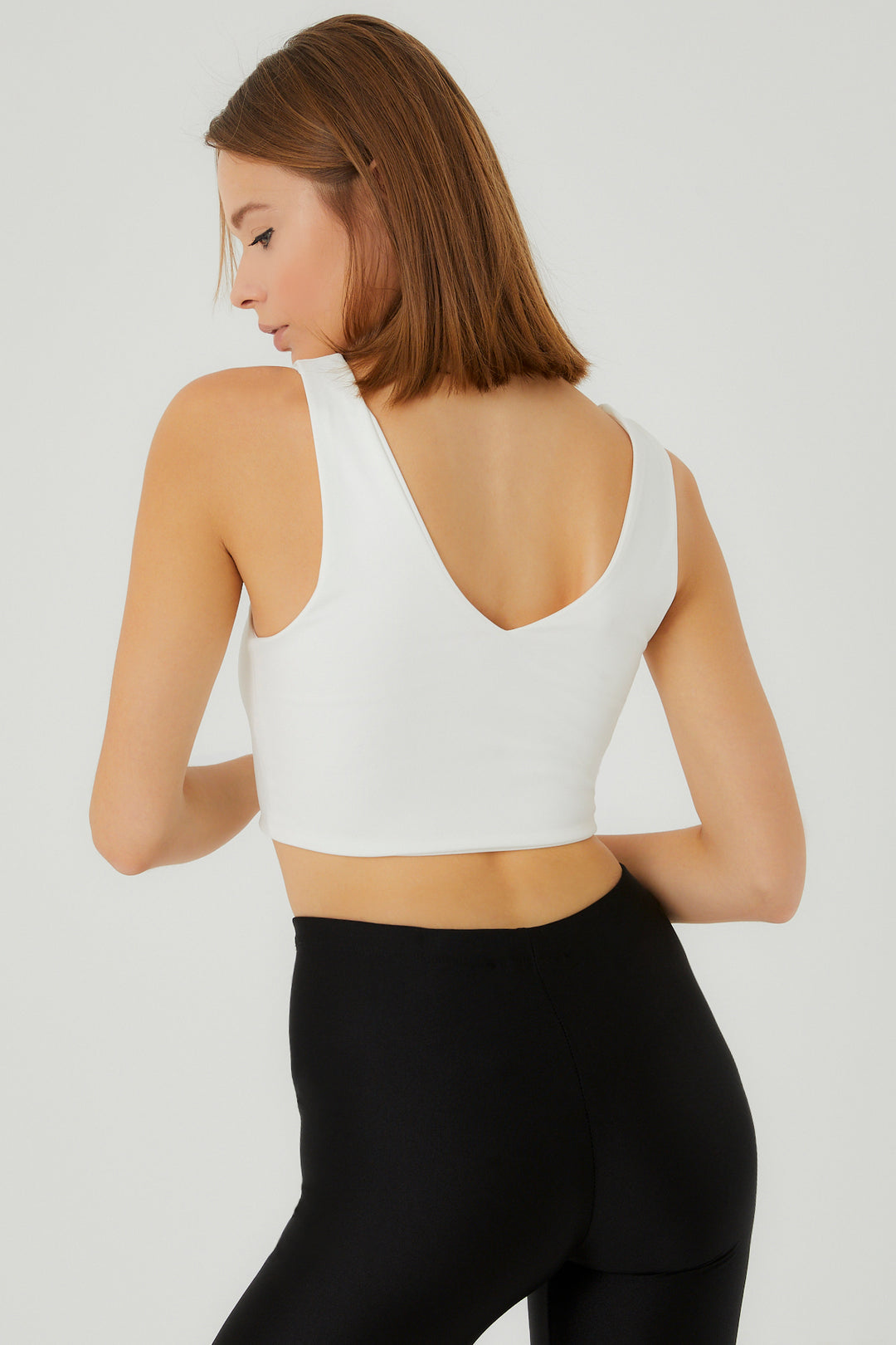 LIENE Beyaz V Yaka Crop Top