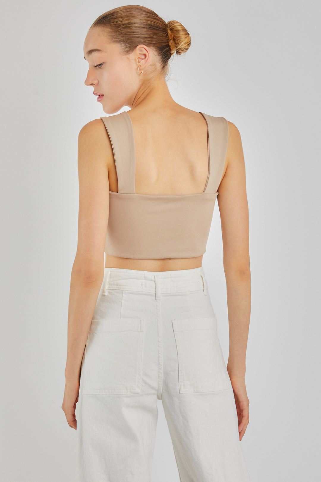 LARISA Bej Kalın Askılı Crop Top