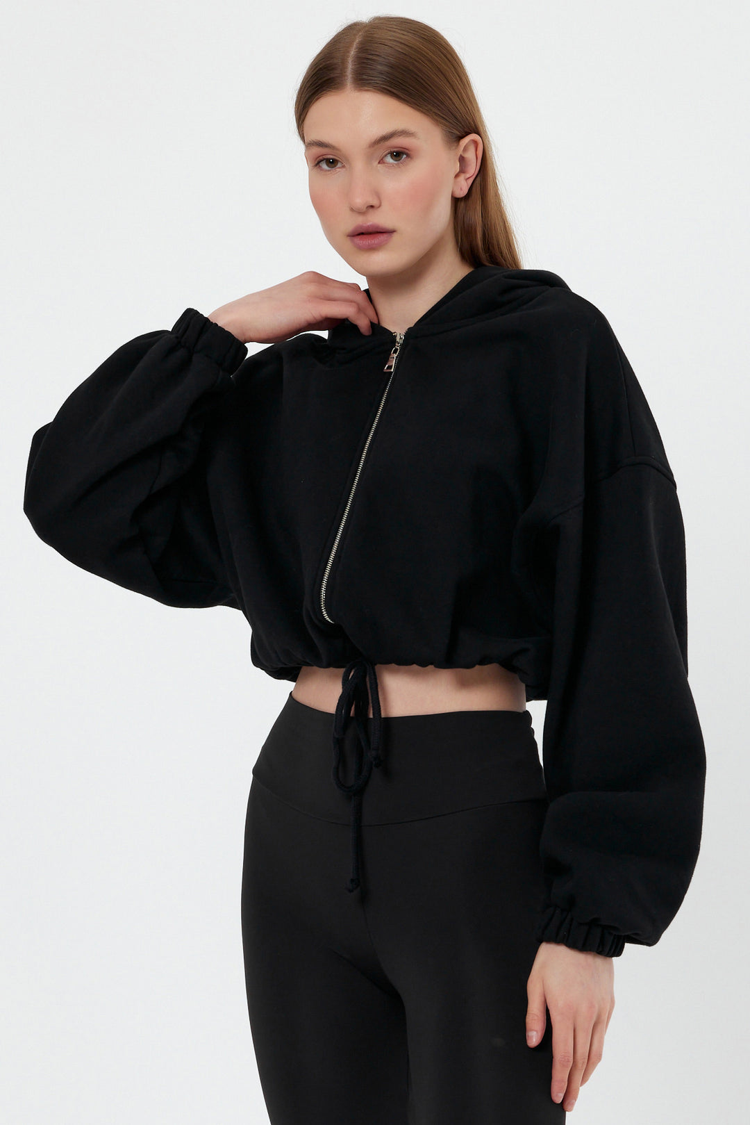 NOVA Siyah Büzgülü Crop Sweatshirt